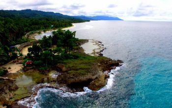 Pantai di Pulau Papua dengan Pemandangan Terindah