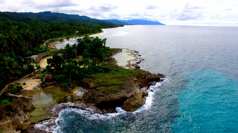 Pantai di Pulau Papua dengan Pemandangan Terindah