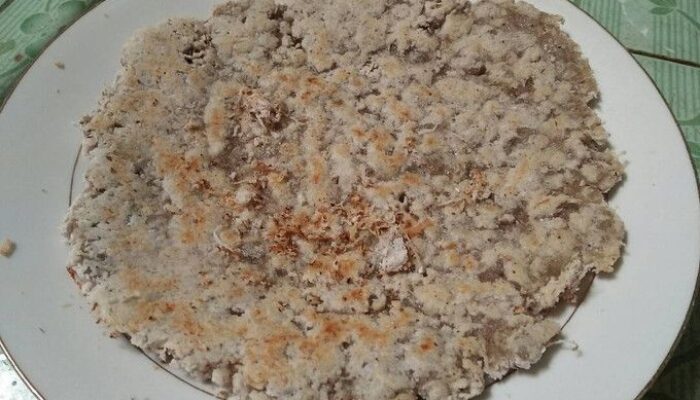 Sagu lempeng dan sagu bakar, camilan khas Raja Ampat dari bahan dasar sagu