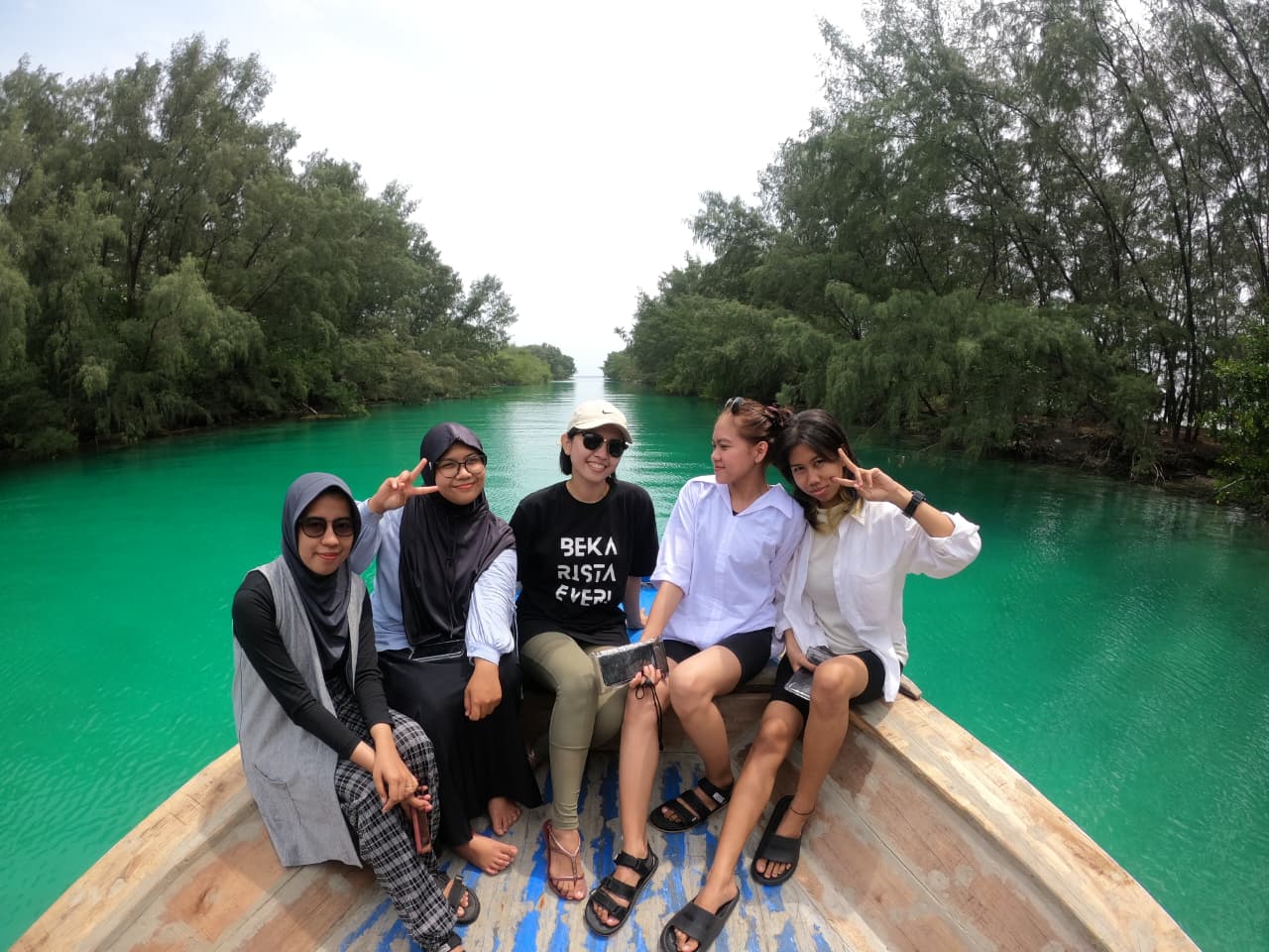 Wisata Pulau Pramuka 2D1N - Penangkaran Penyu